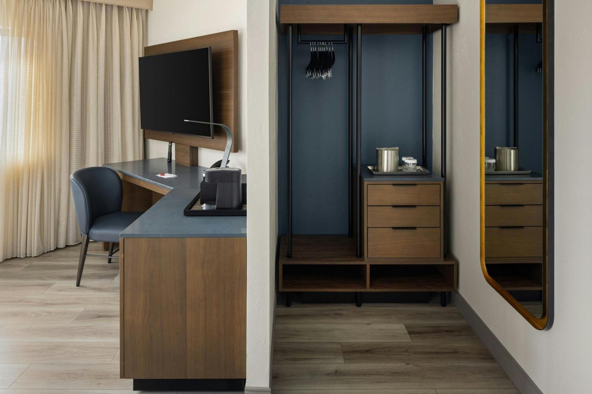 Oshkosh Marriott Waterfront Hotel & Convention Center Zewnętrze zdjęcie