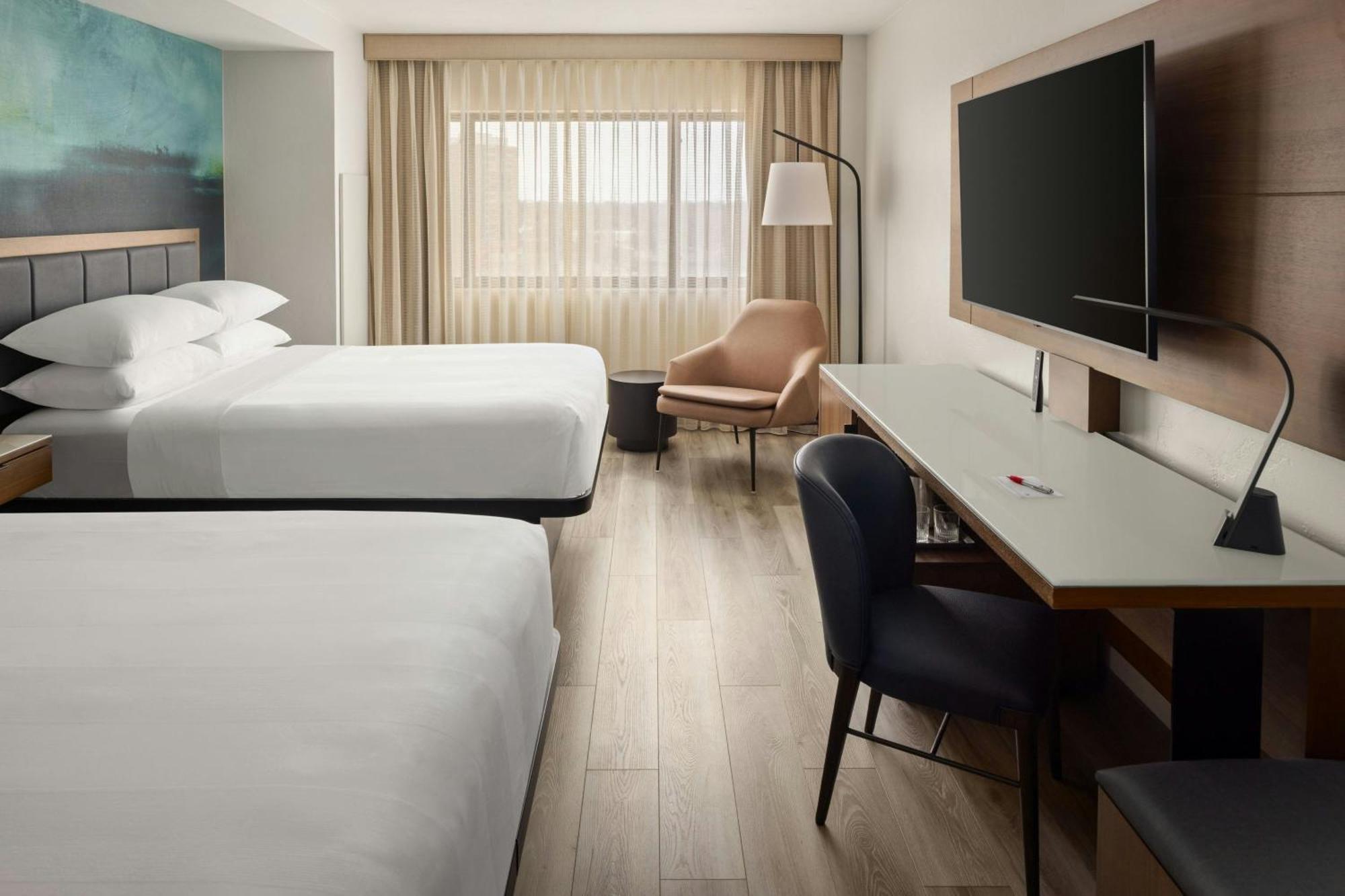 Oshkosh Marriott Waterfront Hotel & Convention Center Zewnętrze zdjęcie